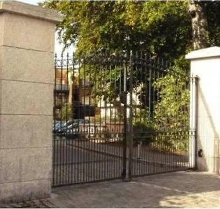 Quarto em Acomodações Particulares Fantastic Location Killiney